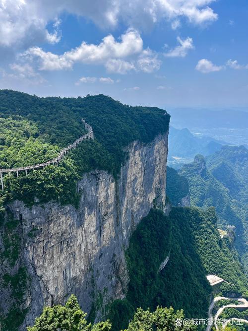 湖南周边自驾游推荐,有哪些适合家庭出游的景点?