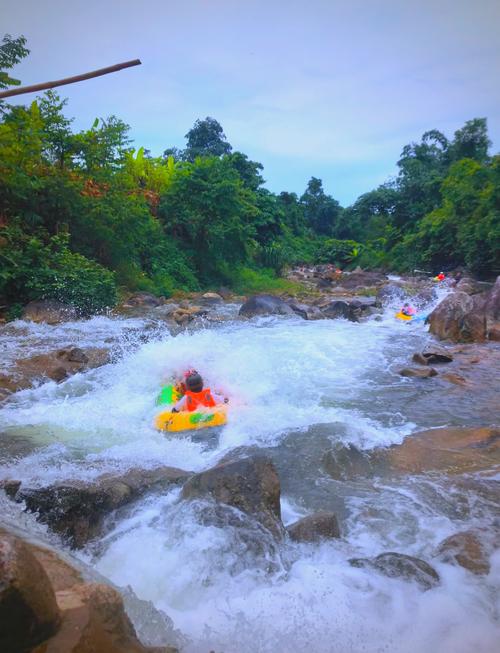 防城港九龙潭漂流附近还有什么好玩的