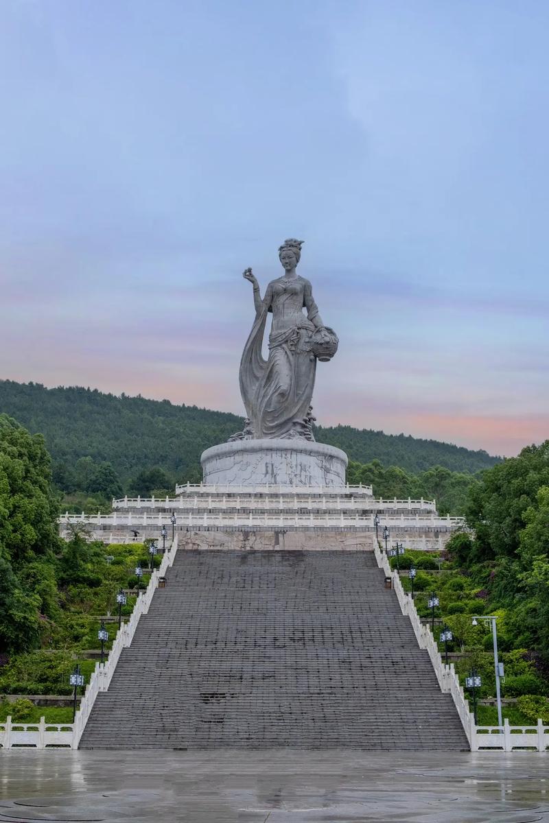 重庆四月份适合去哪里一日游