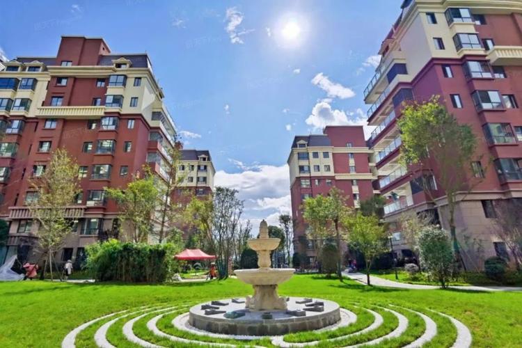 保山山语湖房价多少钱一平?