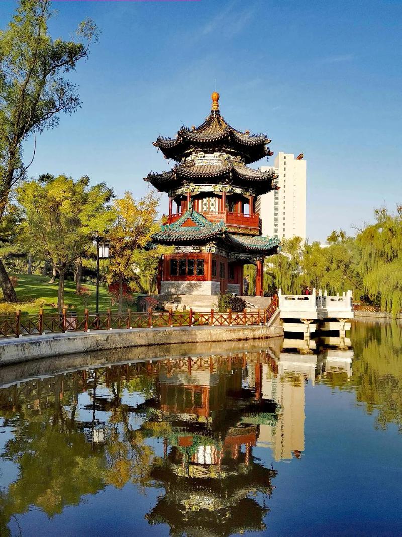 太原迎泽公园的最佳游览路线是什么?