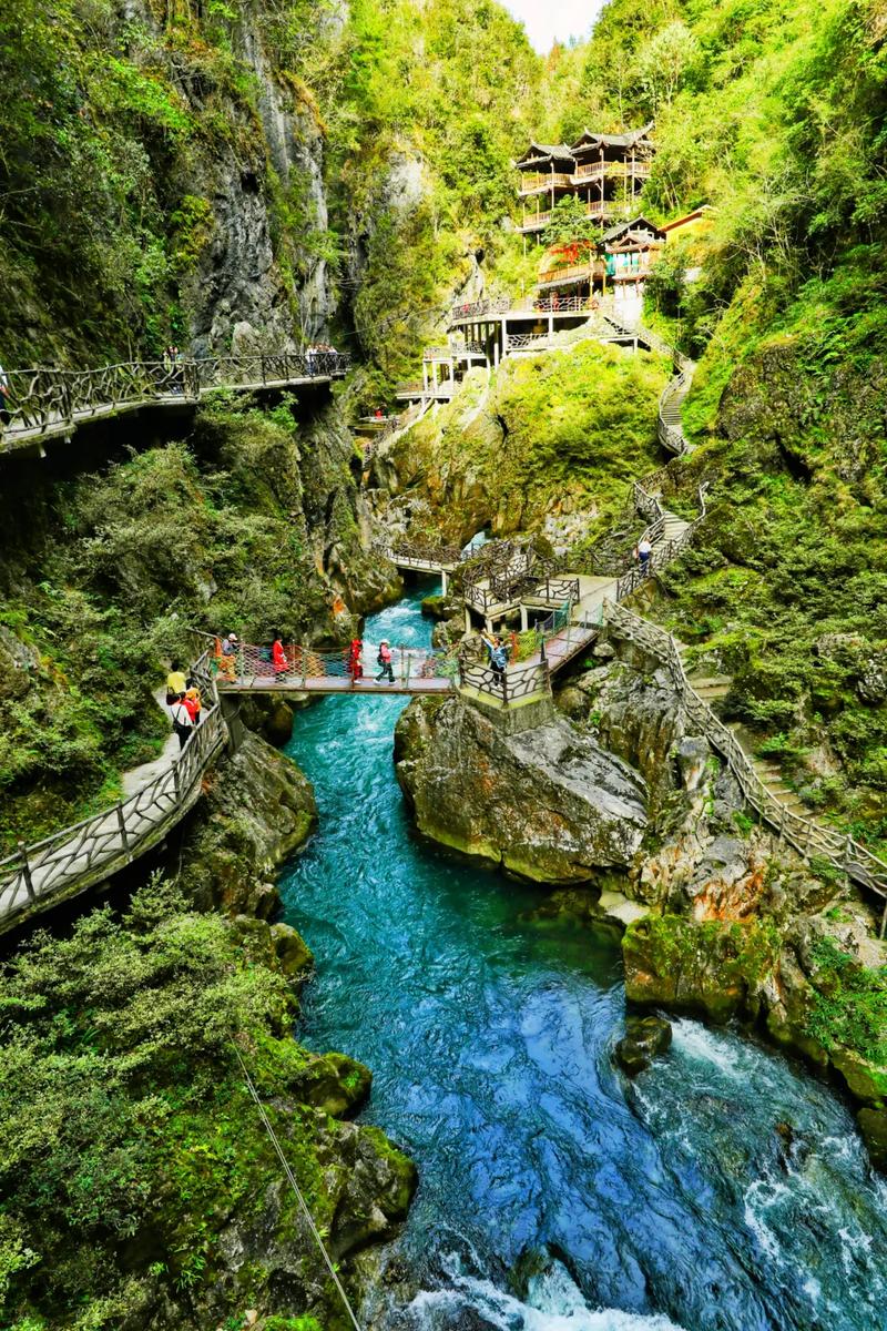 铜仁必去前十景点,铜仁当地游玩景区推荐