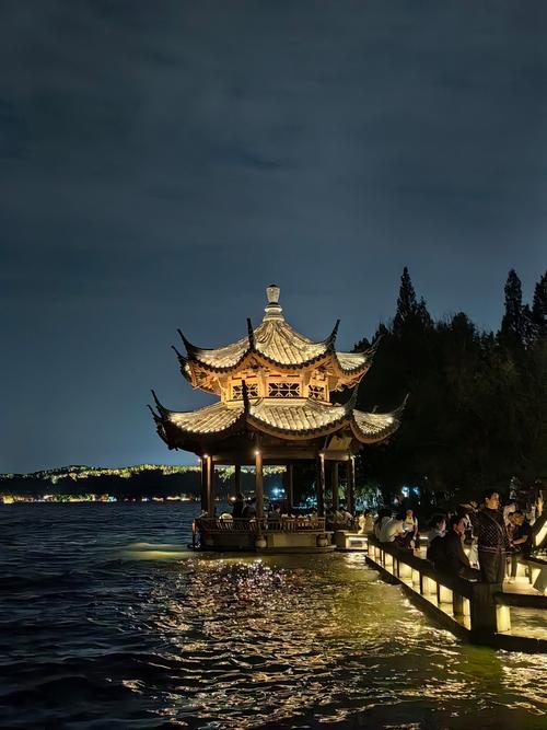 杭州哪里适合晚上游玩的地方