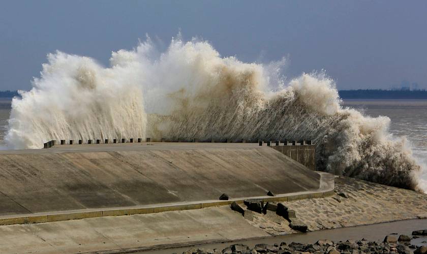 钱塘江涨潮时间和航拍最佳地点