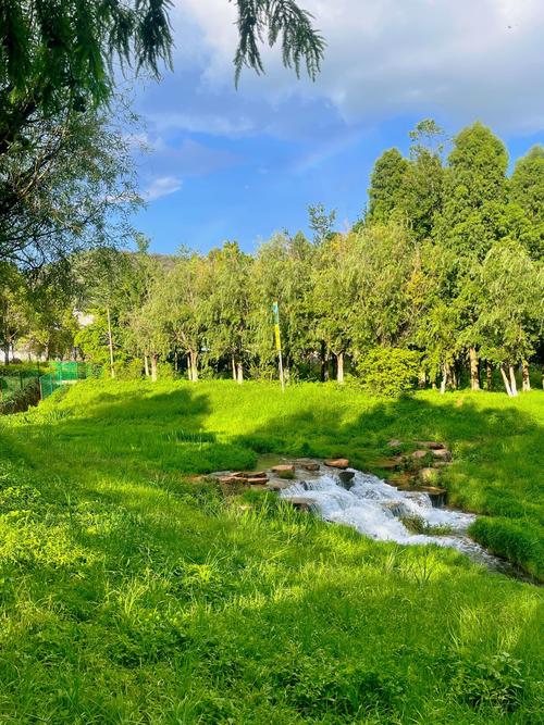 昆明周边的景点有哪些