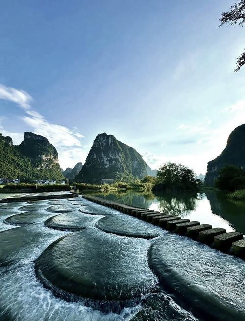 百色旅游景点有哪些(百色旅游前十景点)