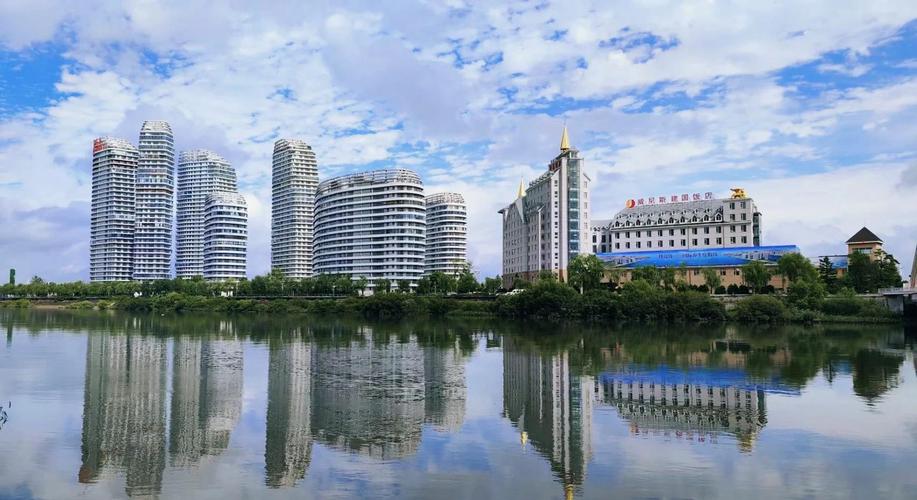 有什么去丹东市月亮岛赏景的攻略?