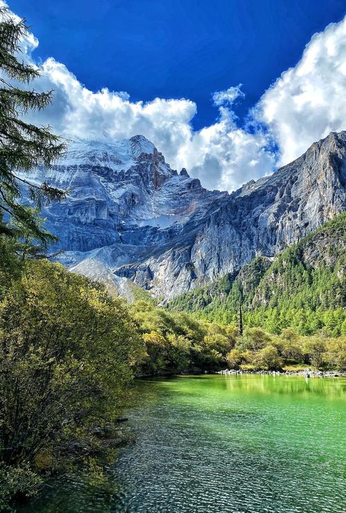 稻城亚丁旅游景点