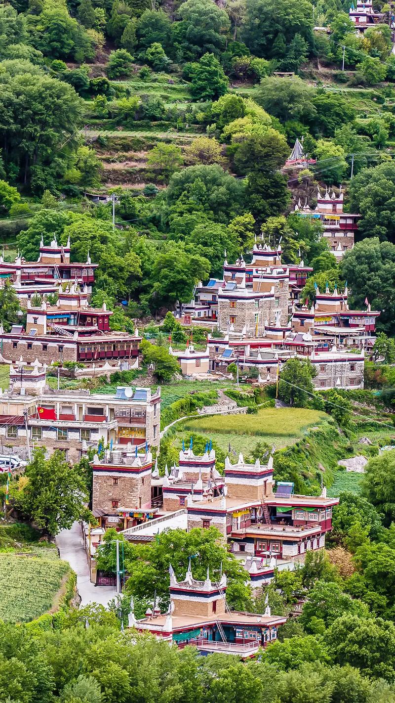 丹巴藏寨在哪里+海拔是多少+景点介绍