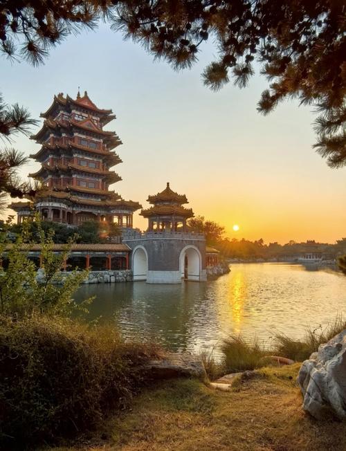 山东旅游必去前十景点?