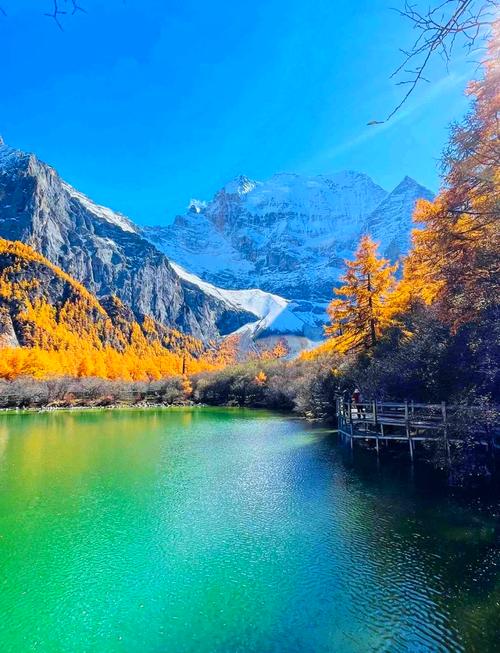 稻城亚丁旅游景点推荐