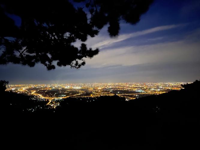 北京香山晚上可以爬吗,香山可以夜爬吗