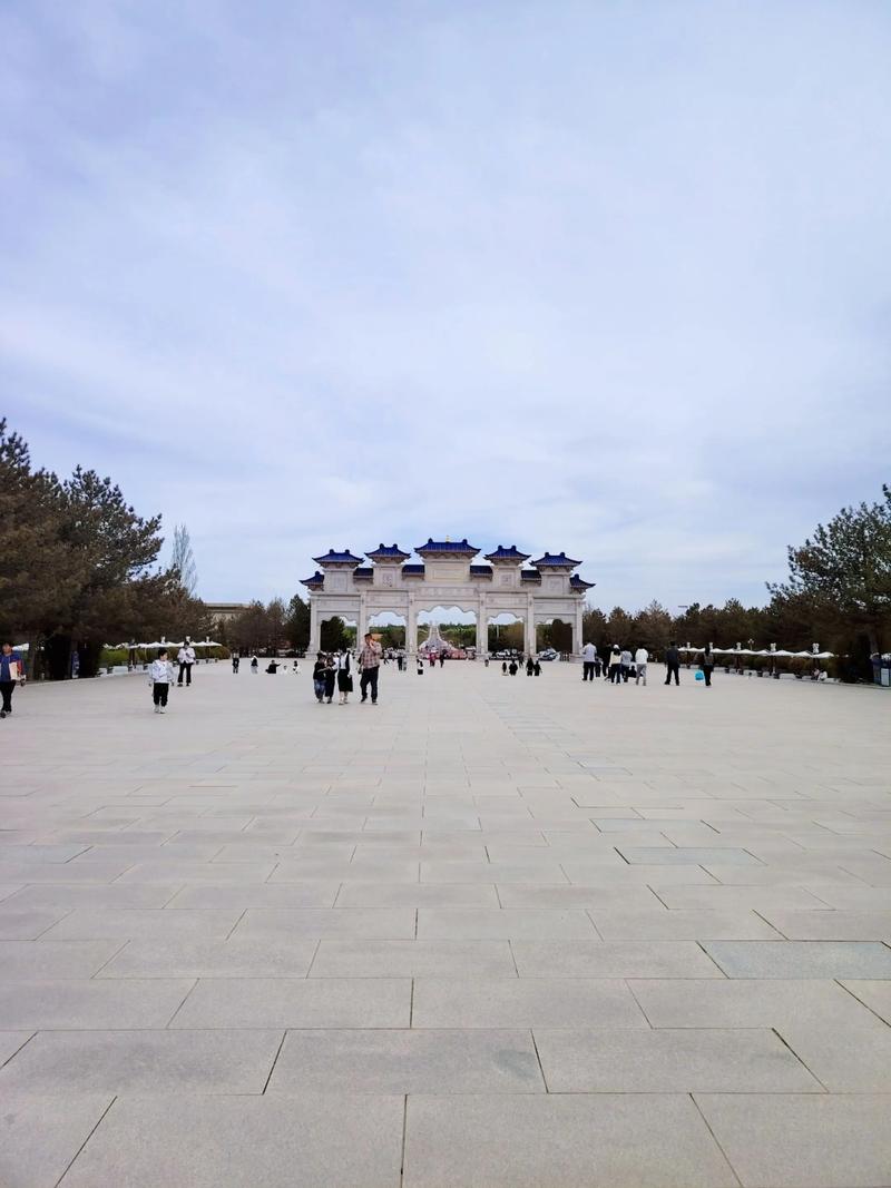 东胜前十必去景点_鄂尔多斯周边AAAAA风景区有哪些