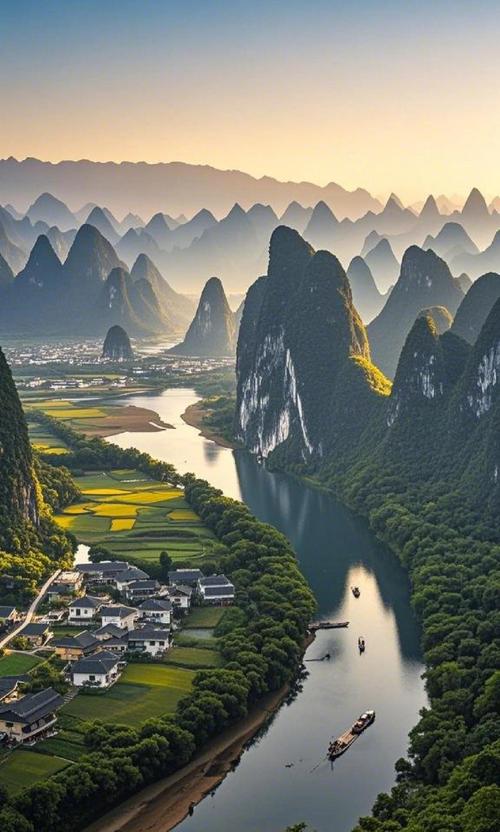 去旅行桂林和阳朔有哪些地方必去,还有住宿哪里比较好