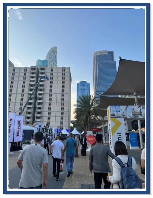 想去迪拜打工怎么才可以过去啊