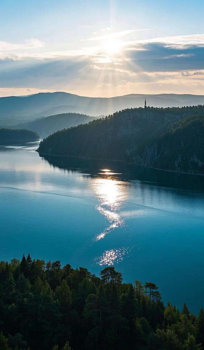 中国前十最美湖泊超大型景点