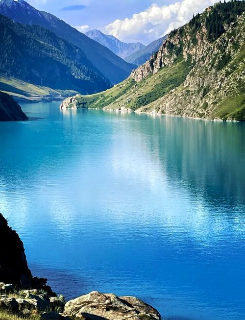 万隆有哪些湖泊景点?