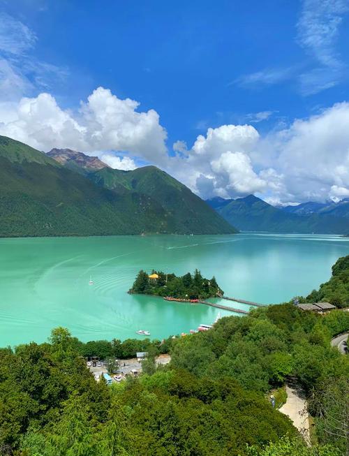 巴松措风景区到拉萨市的交通