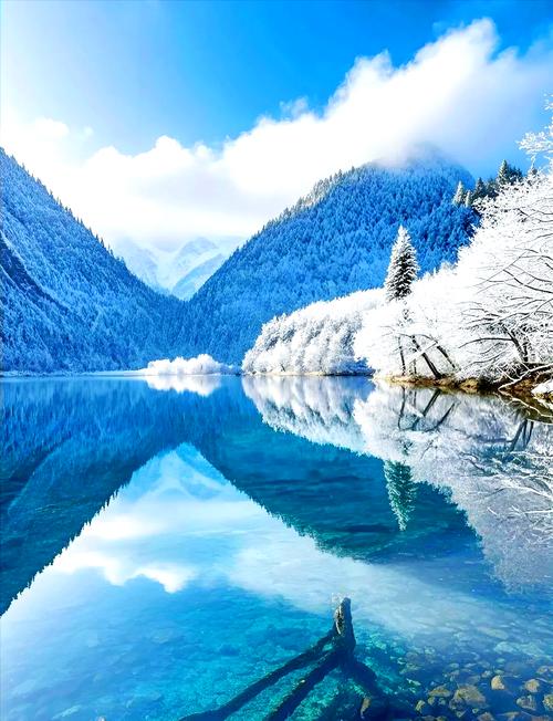 九寨沟12月份适合去旅游吗