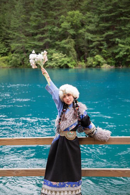 九寨沟12月份穿什么衣服