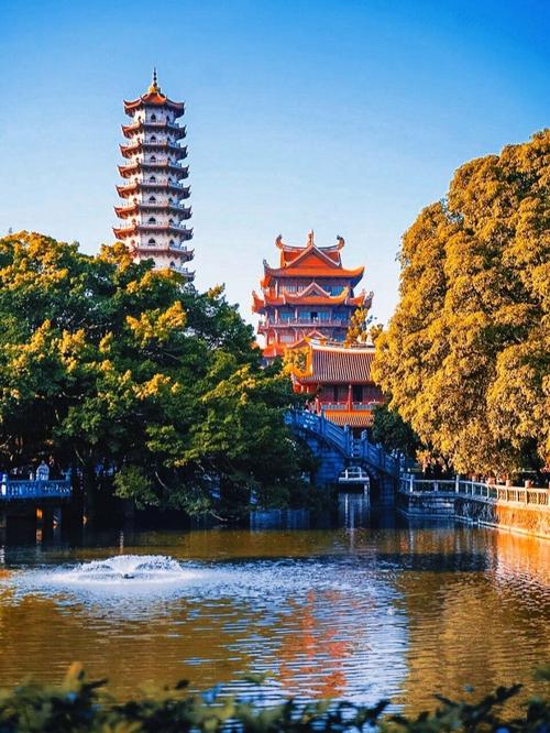 福州市区及周边那里有好玩的地方?