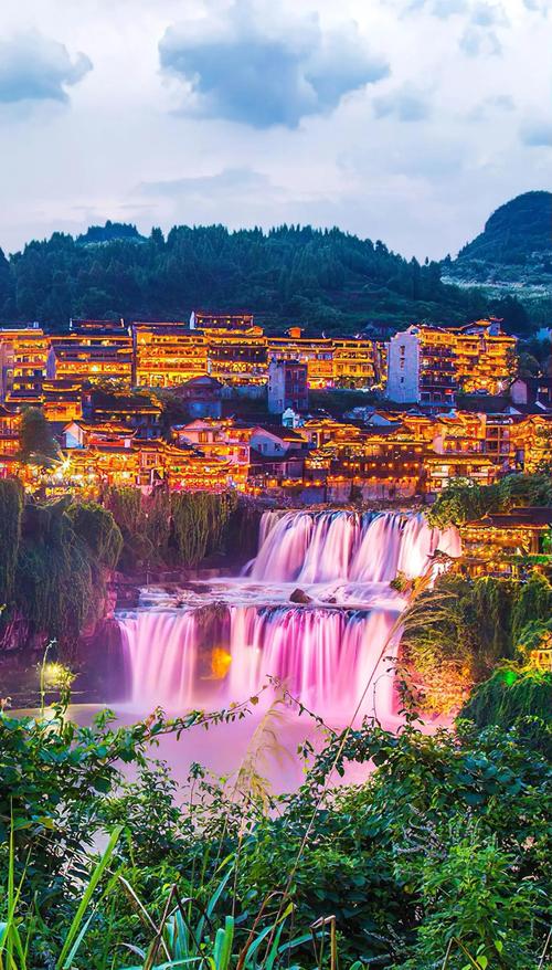 湖南湘西的旅游景点有哪些(湘西著名景点有哪些)