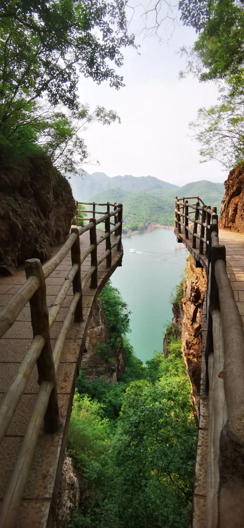 河北都有哪些适合人少景还美的旅游景点?