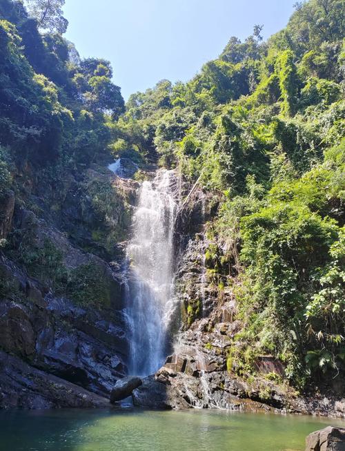 鼎湖山是肇庆哪个区_鼎湖山好玩还是紫云谷好玩