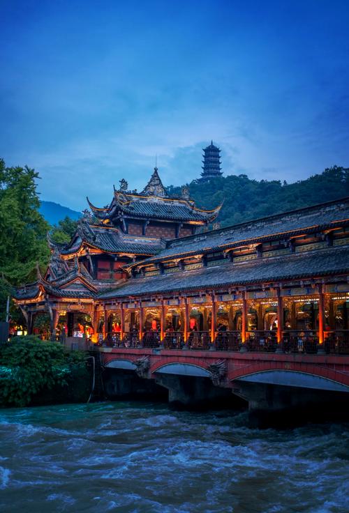 成都旅游附近必去前十景点