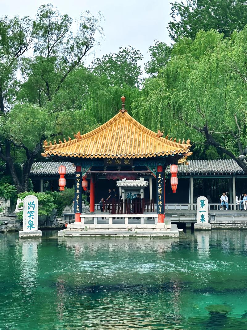 济南必去前十景点排名